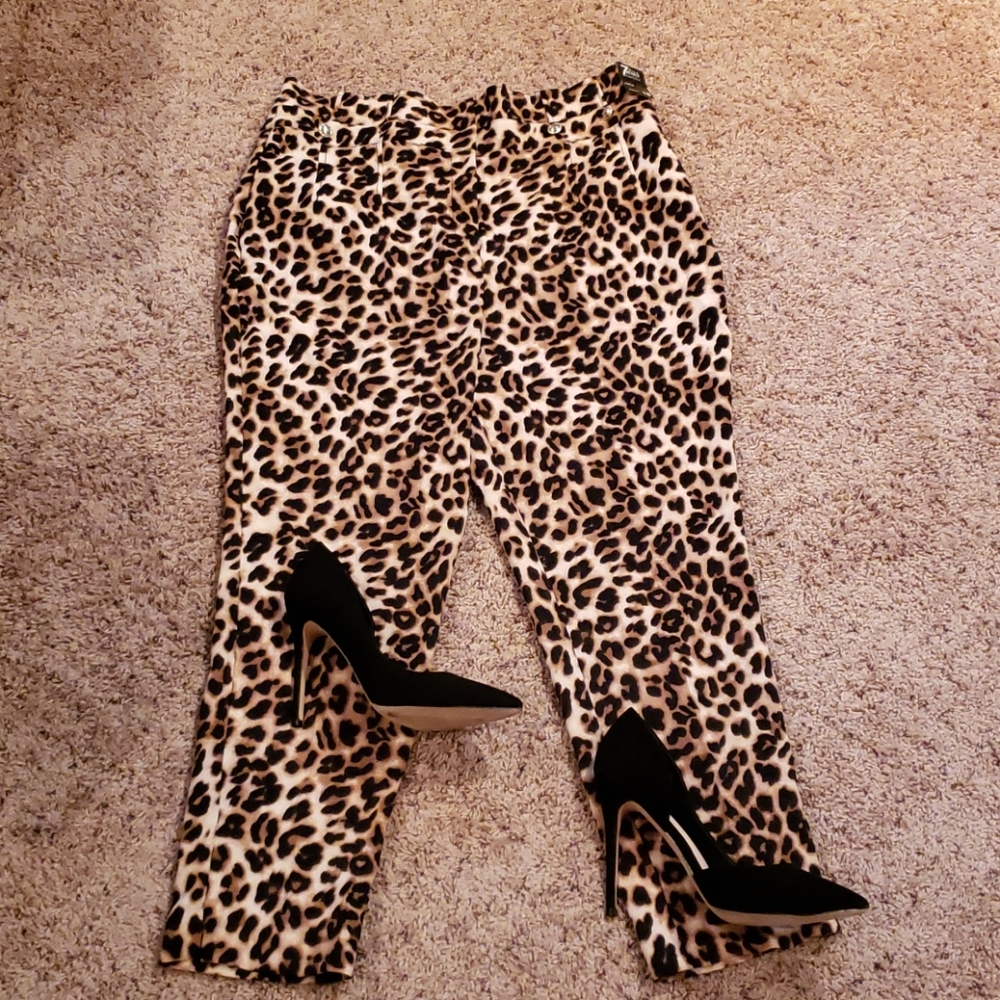 Animal print ankle dress pants